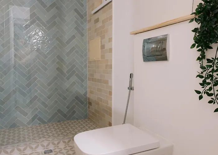 Simplicity Universitate * Bukurešť