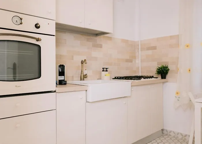 Simplicity Universitate בוקרשט