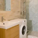 Simplicity Universitate Bukarest