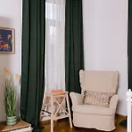 Simplicity Universitate Lägenhet